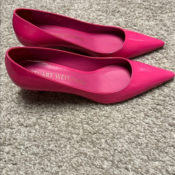 Stuart Weitzman 'Stuart Kitten'  Leather Pump in Hot Pink   1.5 inch heel - Picture 4 of 10